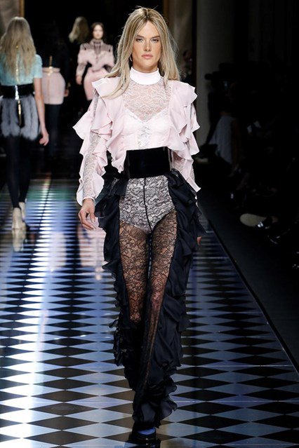 Itt a teljes, új Balmain kollekció! - Stílusiskola -  - balmain, balmain 2016, catwalk, fall/winter2016, runway, trend, 