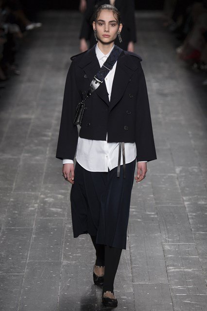 Black is the new black - Stílusiskola -  - fashion week, paris, ready to wear, runway, valentino, 