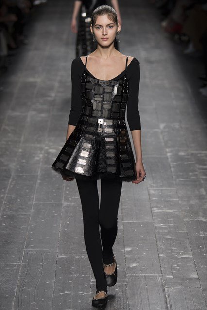 Black is the new black - Stílusiskola -  - fashion week, paris, ready to wear, runway, valentino, 