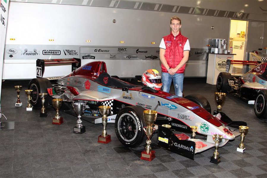 Beszélgetés Rónai Tamással, a Gender Racing Team pilótájával - STYLENEWS - Interjúk - formula, gender racing team, rónai tamás, 