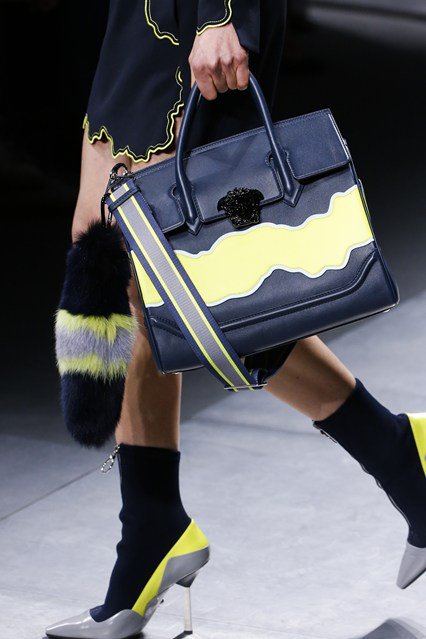 Nagy őszi táska-kalendárka - Stílusiskola -  - dior, dolce&gabbana, fall/winter, fendi, runway, táska 2016, 