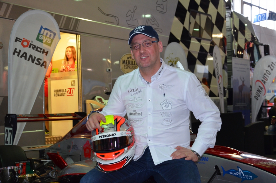 Interjú Stern Rolanddal, a Gender Racing Team pilótájával - STYLENEWS - Interjúk - formula 1, gender racing team, stern roland, 