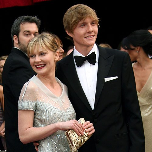 11 híresség, akikre a megszólalásig hasonlítanak a testvéreik - Celebrity -  - angelina jolie, brad pitt, emma watson, jessica alba, penelope cruz, robert pattinson, 