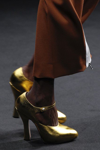 Nagy, őszi cipő-kalendárka - Stílusiskola -  - 