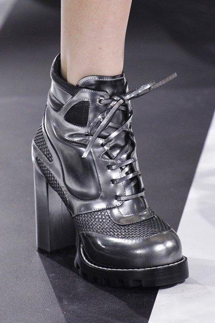 Nagy, őszi cipő-kalendárka - Stílusiskola -  - 