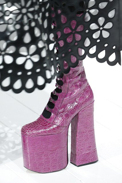 Nagy, őszi cipő-kalendárka - Stílusiskola -  - dior, fashion week, gucci, prada, proenza schouler, rodarte, versace, 