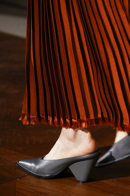 Nagy, őszi cipő-kalendárka - Stílusiskola -  - dior, fashion week, gucci, prada, proenza schouler, rodarte, versace, 