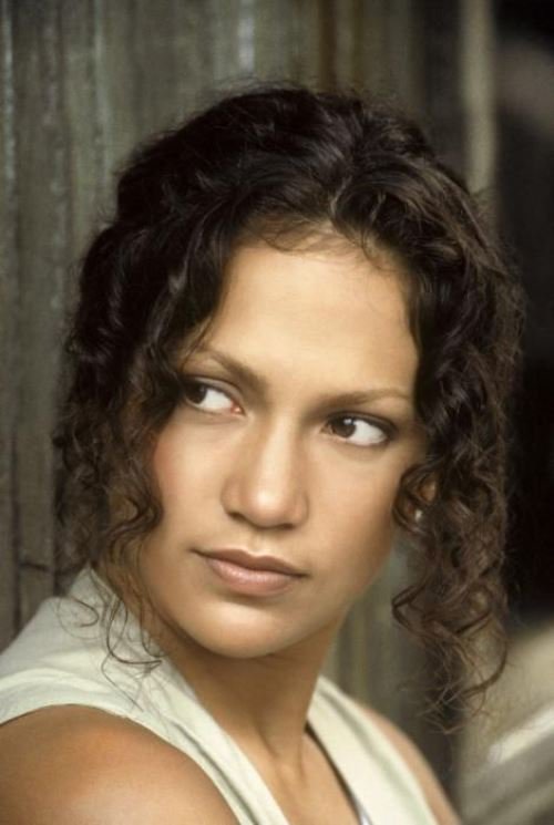 10 hollywoodi színésznő, aki bebizonyította, hogy az öregedés a nőknek is ugyanannyira jól áll, mint a férfiaknak - Celebrity -  - carrie anne moss, celebrity, gilian anderson, helen mirren, jennifer lopez, kate winslet, sophia loren, susan sarandon, 