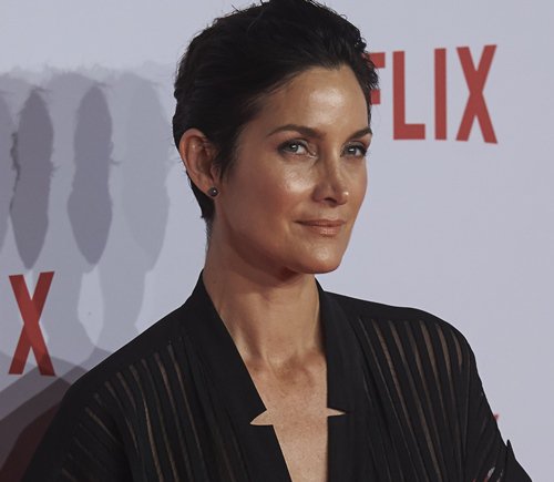10 hollywoodi színésznő, aki bebizonyította, hogy az öregedés a nőknek is ugyanannyira jól áll, mint a férfiaknak - Celebrity -  - carrie anne moss, celebrity, gilian anderson, helen mirren, jennifer lopez, kate winslet, sophia loren, susan sarandon, 