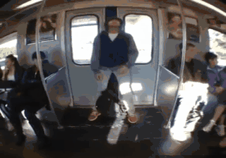 12 utas típus, akikkel garantáltan összefutottál már a tömegközlekedés során - STYLENEWS - Fesztelen mindennapok - áprilisra ajánljuk, életstílus, humor, lifestyle, tömegközlekedés, utazás, 