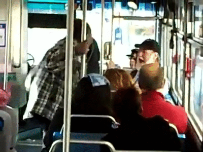 12 utas típus, akikkel garantáltan összefutottál már a tömegközlekedés során - STYLENEWS - Fesztelen mindennapok - áprilisra ajánljuk, életstílus, humor, lifestyle, tömegközlekedés, utazás, 