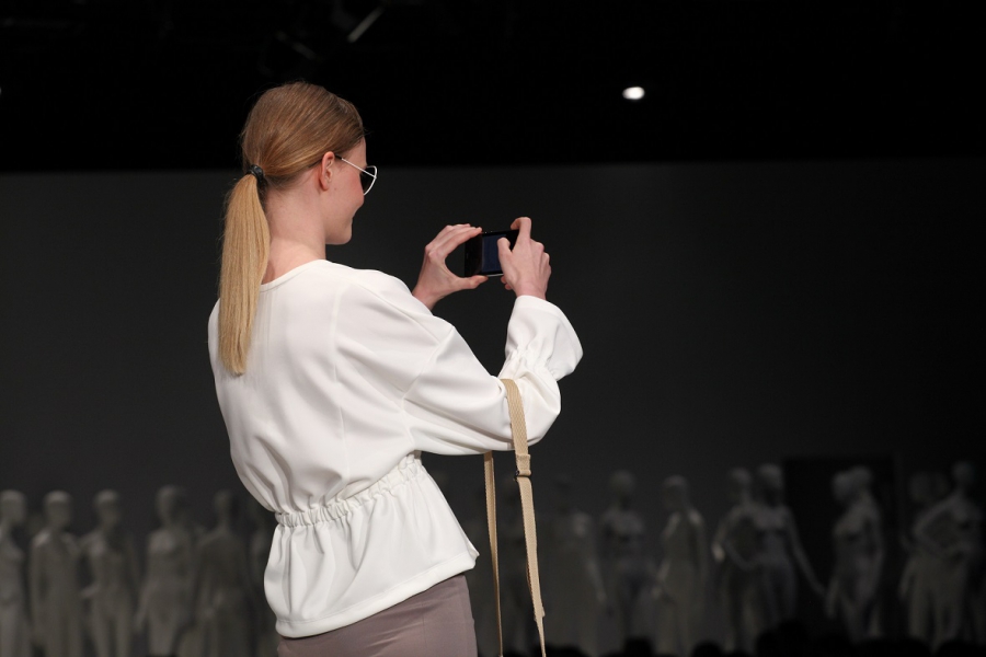 A divat és a technológia találkozása: bemutatkozott a Huawei P9 - DIVAT&STÍLUS - Hírek  - divat, huawei p9, nude by nubu, technológia, 