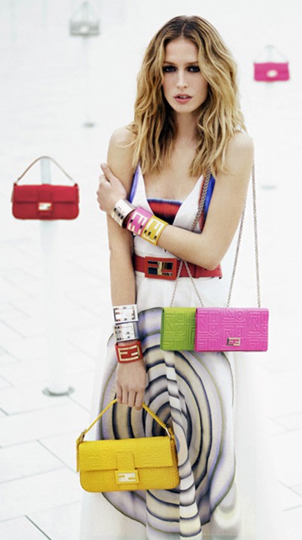 A táska stílusa - kis táskatörténet - Stílusiskola -  - kiegészítő, táska, 