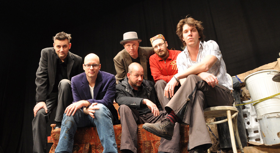 Túl Kicsi Ország: új Quimby sorlemez - Fesztelen mindennapok -  - kicsi ország, quimby, zene, 