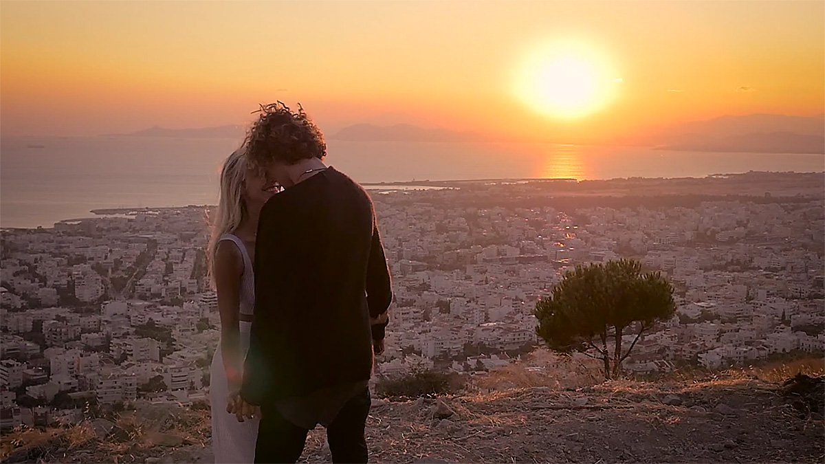 10 tipikus Facebook profilkép, avagy ezt árulja el rólad az adatlapod - STYLENEWS -  - Facebook, humor, profilkép, top 10, 