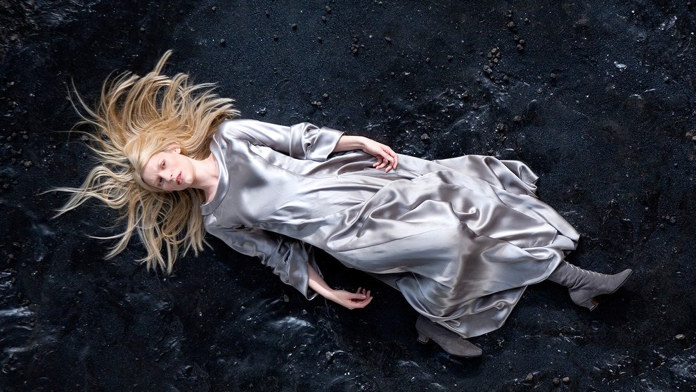 8 film, ami garantáltan jó kedvre derít - Fesztelen mindennapok -  - a bambanő, átkozott boszorkák, bazi nagy görög lagzi, csillagpor, eszeveszett birodalom, holiday, igazából szerelem, 