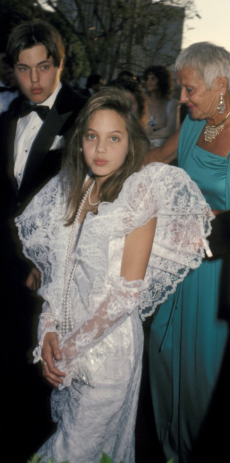 10+1 híres nő legelső vörös szőnyeges megjelenése - Celebrity -  - angelina jolie, britney spears, cameron diaz, drew barrymore, emma watson, kirsten dunst, kristen stewart, reese witherspoon, reese witherspoon filmjei, shailene woodley, 