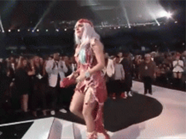 Az elmúlt száz év legbotrányosabb ruhái a filmvásznon és az életben - Celebrity -  - 