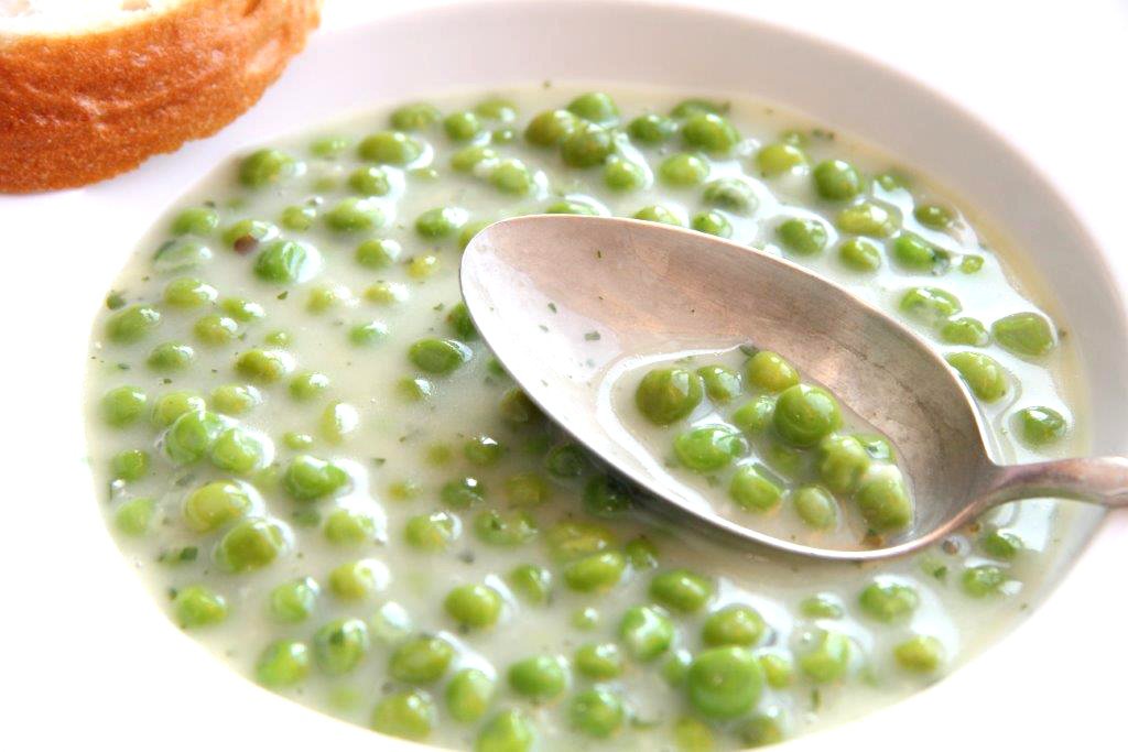 8 étel, amiket el kell tudnod készíteni, mire 30 leszel - Gasztronómia -  - lecsó, paprikás csirke, paradicsomos tészta, rántott hús, rántotta, 