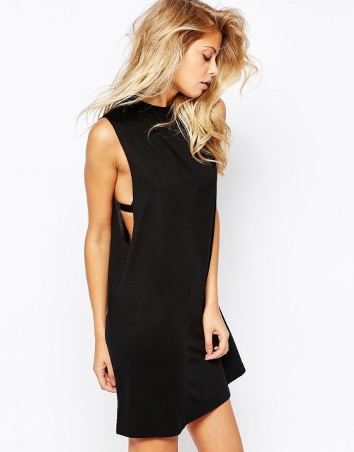 Bazár - Különleges kis fekete ruhák 7.000Ft alatt - DIVAT&STÍLUS - Stílusiskola - 