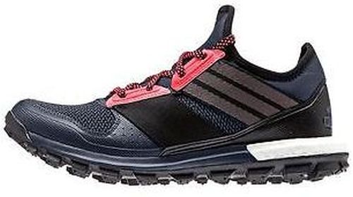 Bazár - Tornacipők nyárra - DIVAT&STÍLUS - Stílusiskola - bazár, cipők, divat, májusra ajánljuk, nyár, stílus, tavaszi divat, tornacipő, 