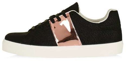 Bazár - Tornacipők nyárra - DIVAT&STÍLUS - Stílusiskola - bazár, cipők, divat, májusra ajánljuk, nyár, stílus, tavaszi divat, tornacipő, 