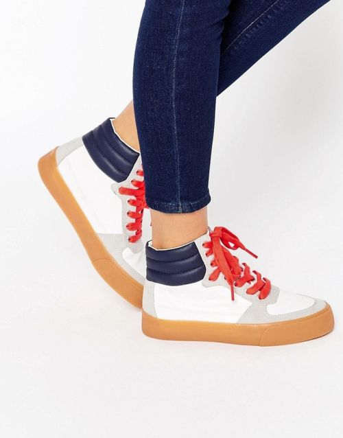 Bazár - Tornacipők nyárra - DIVAT&STÍLUS - Stílusiskola - bazár, cipők, divat, májusra ajánljuk, nyár, stílus, tavaszi divat, tornacipő, 