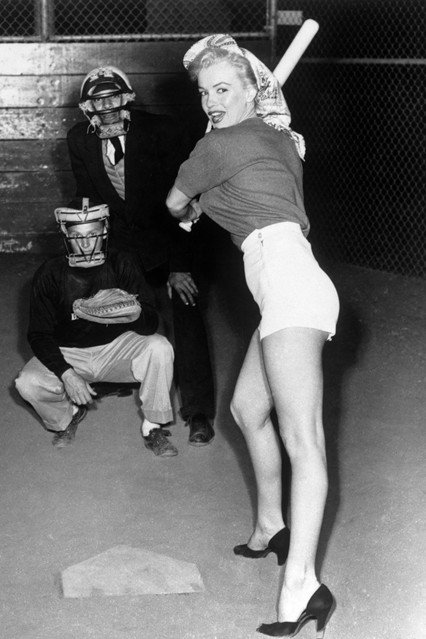 Csak egy kislány vagyok a nagyvilágban, aki próbál találni valakit, akit szerethet - Celebrity -  - arthur miller, cary grant, hollywood, joe dimaggio, júniusra ajánljuk, marilyn monroe, norma jeane, old hollywood, van aki forrón szereti, 