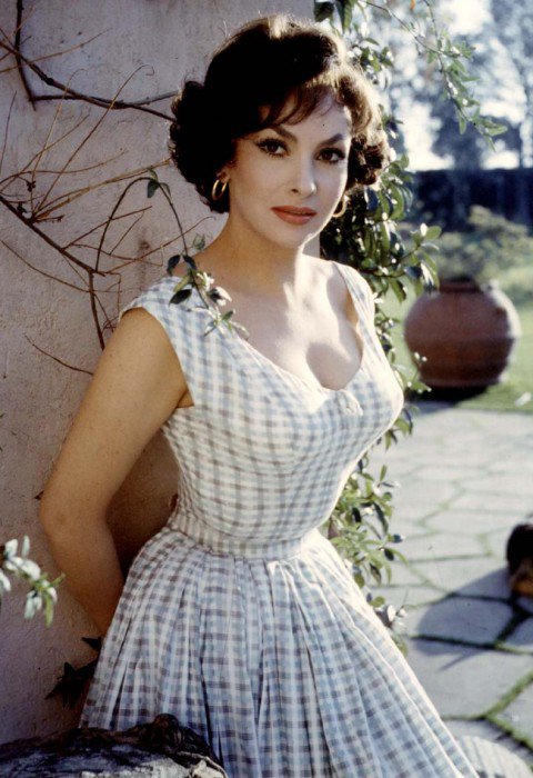 Legendás címlaplányok -  -  - ++Brigitte+Bardot, ++c%C3%ADmlapl%C3%A1ny, ++Dorothy+Lamour, ++Gina+Lollobrigida, ++Jacqueline+Bisset, ++Marilyn+Monroe, ++pin-up+girl, ++Rita+Hayworth, +Anita+Ekberg, Betty+Grable, 