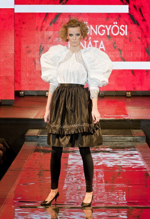 Budapest Fashion Week - Gyöngyösi Renáta - Metallic folklór -  -  - Budapest Fashion Week, divathét, Gyöngyösi Renáta, Metallic folklór, 