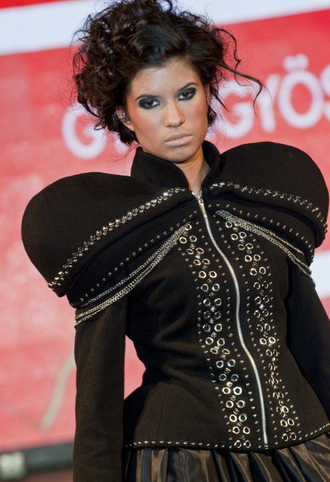 Budapest Fashion Week - Gyöngyösi Renáta - Metallic folklór -  -  - Budapest Fashion Week, divathét, Gyöngyösi Renáta, Metallic folklór, 