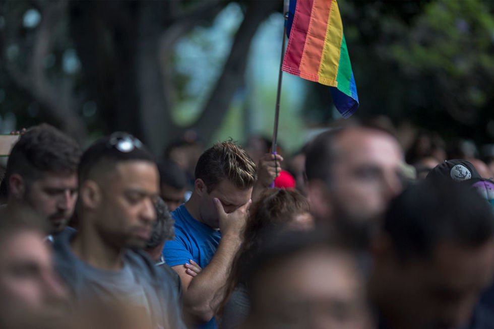 Az orlandói mészárlás emlékére - STYLENEWS - Aktuális - áldozat, franciaország, homofóbia, orlando, orlando lovoldozes, orlando shooting, orlando victims, párizs, terrorizmus, usa, 