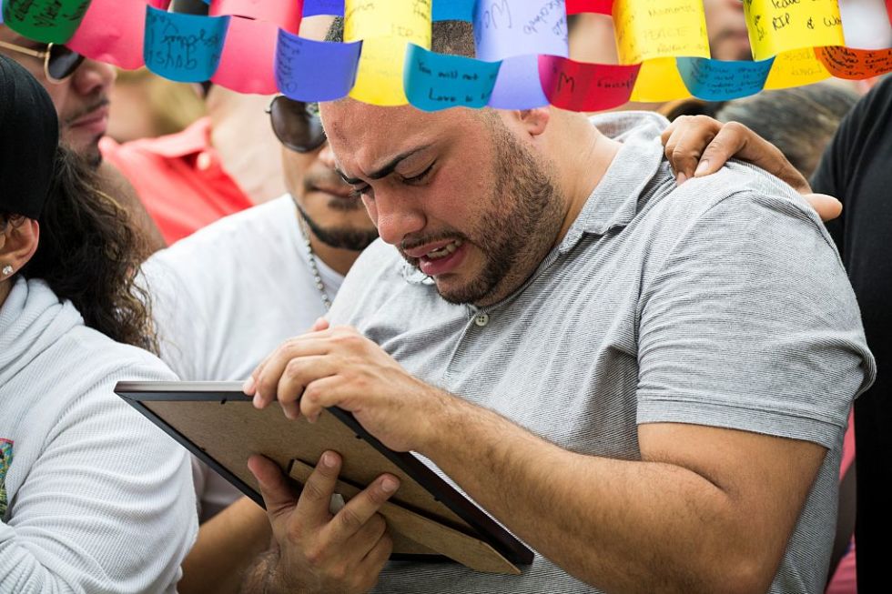 Az orlandói mészárlás emlékére - STYLENEWS - Aktuális - áldozat, franciaország, homofóbia, orlando, orlando lovoldozes, orlando shooting, orlando victims, párizs, terrorizmus, usa, 