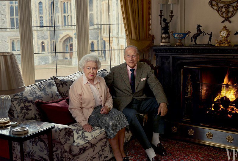 Meghitt fotó-összeállítás II. Erzsébet brit királynőről - STYLENEWS - Kultúr-kitérő - annie leibovitz, fotók, fotósorozat, ii. erzsébet, királynő, 