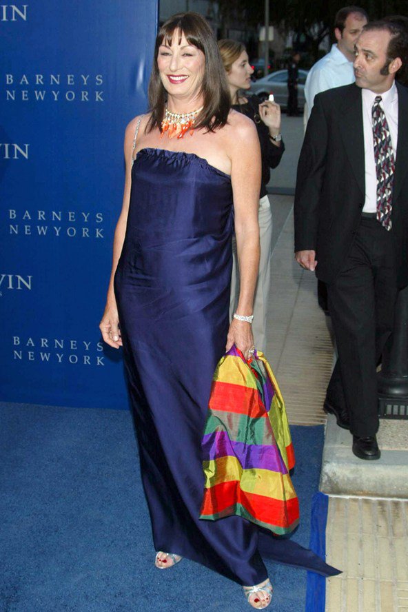 Az Addams Family Morticiája - Anjelica Houston 65 éves - Celebrity -  - 