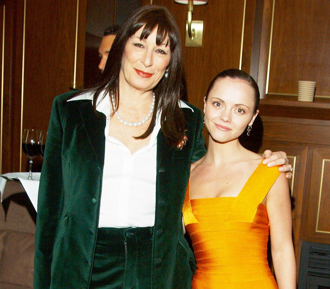 Az Addams Family Morticiája - Anjelica Houston 65 éves - Celebrity -  - 