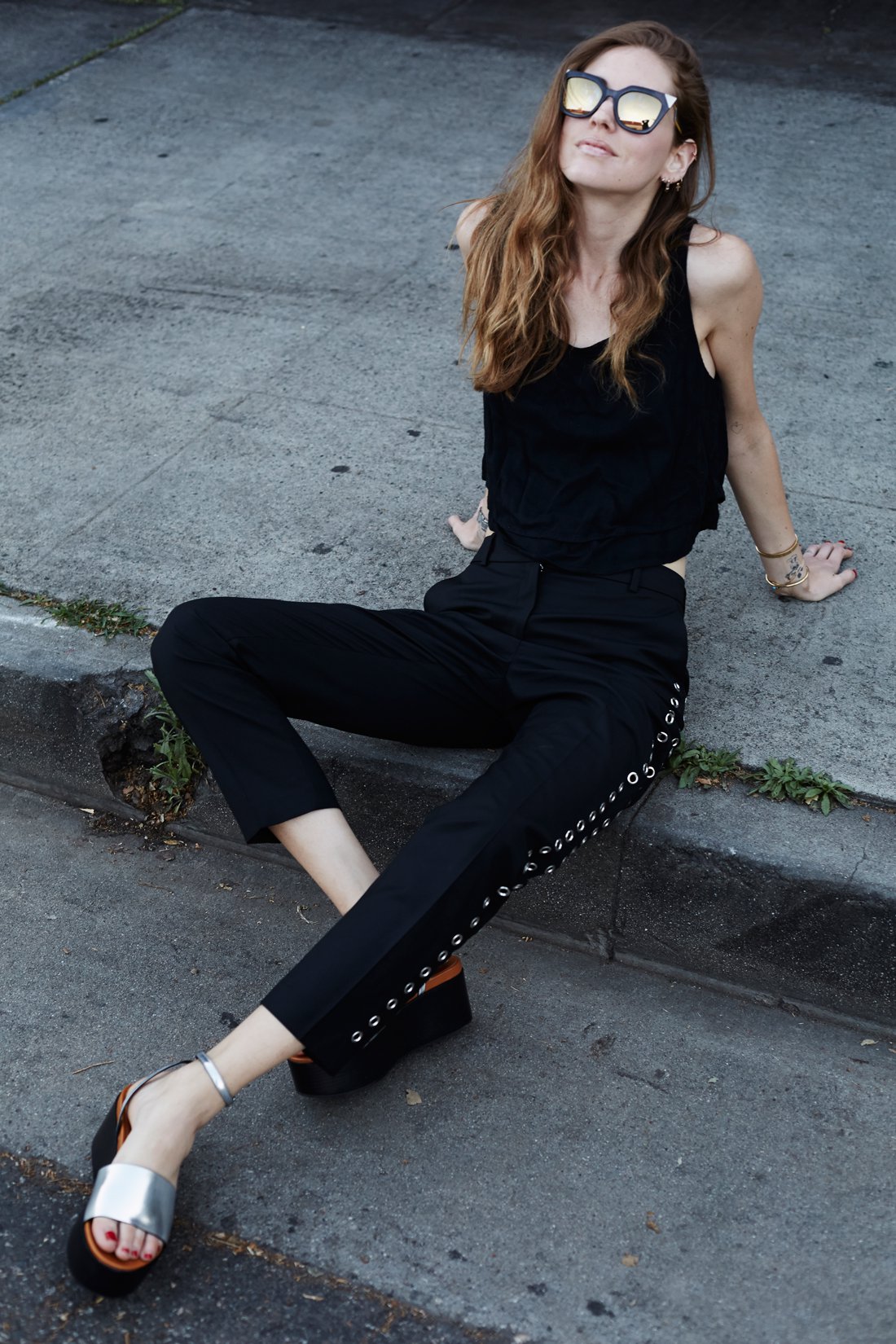 Hogyan viseld stílusosan a legegyszerűbb trikót - DIVAT&STÍLUS - Stílusiskola - nyári divat, outfit, stílus, tanktop, 