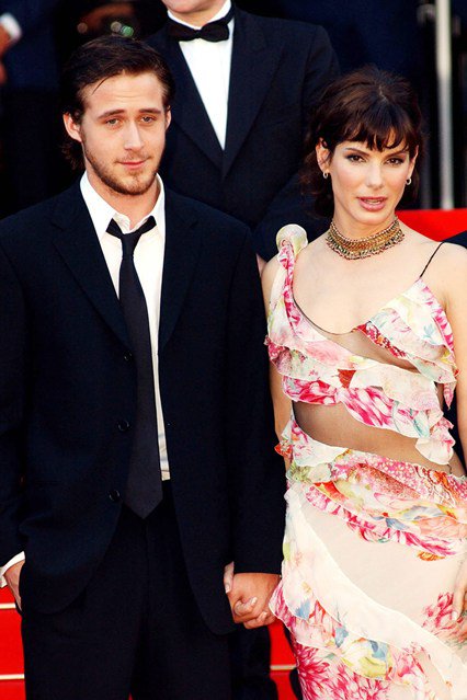 Mindenki kedvence - 52 fotó a ma 52 éves Sandra Bullockról - Celebrity -  - alexander mcqueen, celebrity, george clooney, gravitáció, oscar de la renta, ryan gosling, sandra bullock, 