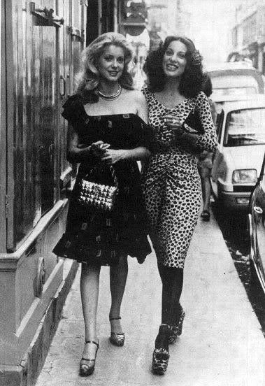 Catherine Deneuve, a klasszikus szépség - DIVAT&STÍLUS - Celebrity - Catherine Deneuve, elegancia, stílus, 