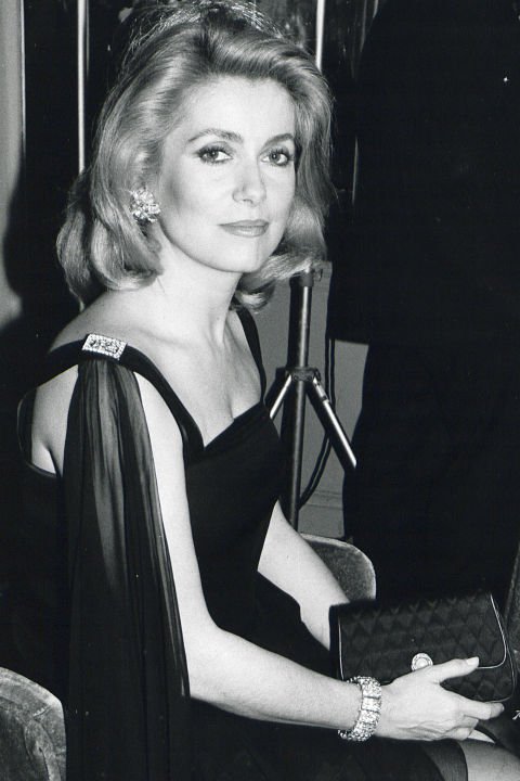 Catherine Deneuve, a klasszikus szépség - DIVAT&STÍLUS - Celebrity - Catherine Deneuve, elegancia, stílus, 