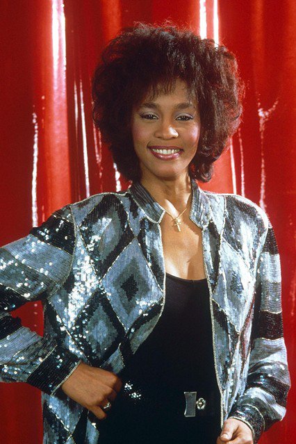 53 éves lenne Whitney Houston - Celebrity -  - bobbi brown, bobbi kristina, grammy díj, in memoriam, whitney houston, 