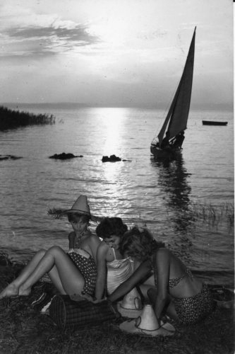 „Nekem a Balaton a Riviéra…” – Retro képek a balatoni nyárról - STYLENEWS - Aktuális - 