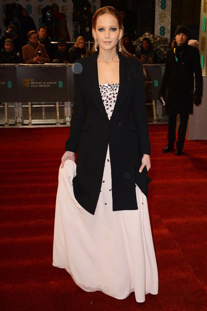 A való életben idióta és szabad vagyok - Jennifer Lawrence 26 éves - Celebrity -  - dior, hollywood, jennifer lawrence, oscar, 