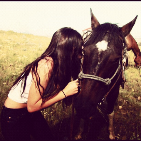 Ezt posztolták a hírességek a legeslegelső Instagram fotóikon - Celebrity -  - beyonce, instagram, kim kardashian, kylie jenner, margot robbie, 