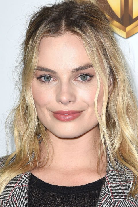 10 szuper frizura azoknak, akik szeretik középen elválasztani a hajukat - SZÉPSÉG - Hajápolás  - frizura, hajtrendek, 