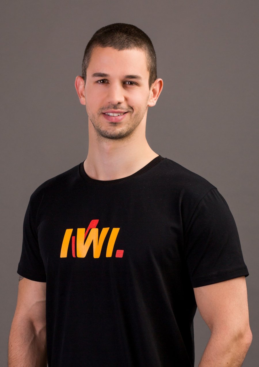 Edzői tevékenységünk során a legértékesebb, legérzékenyebb „anyag” képezi munkánk tárgyát: maga az emberi test. - STYLENEWS - Interjúk - edzés, IWI, sebestyén tamás, személyi edző, 