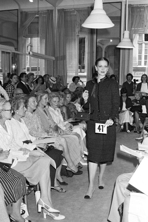 40 felejthetetlen Chanel-pillanat - 133 éve született Coco Chanel - Stílusiskola -  - chanel, coco chanel, couture, karl lagerfeld, ready to wear, 