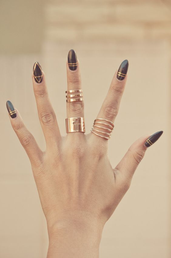 Őszi körömlakktrendek - SZÉPSÉG -  - körömlakk, őszi divat, szeptemberre ajánljuk, 