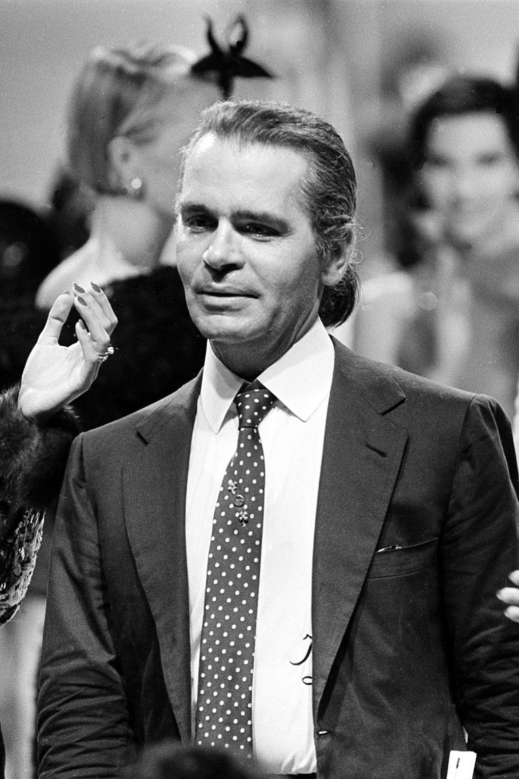 Az egyéniség ott kezdődik, ahol az összehasonlítás véget ér - Búcsúzunk Karl Lagerfeld-től - Celebrity -  - chanel, haute couture, karl lagerfeld, párizs, 