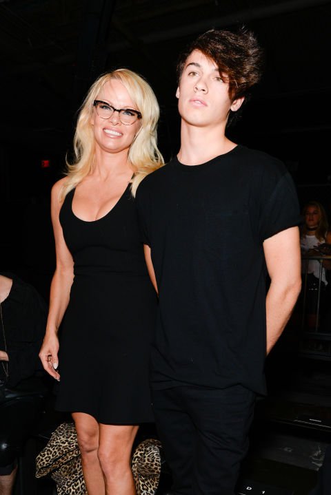 Ilyen a front row - Pillanatok a New York Fashion Weekről - DIVAT&STÍLUS - Celebrity - divat, fashion moments, new york fashion week, 